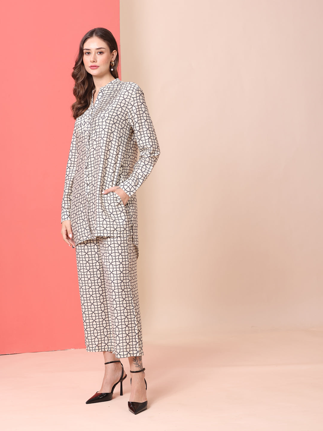HAMMERED SATIN PLEATED YOKE LONGLINE SHIRT & FLARED PULL ON PJ'S CO-ORD SET
