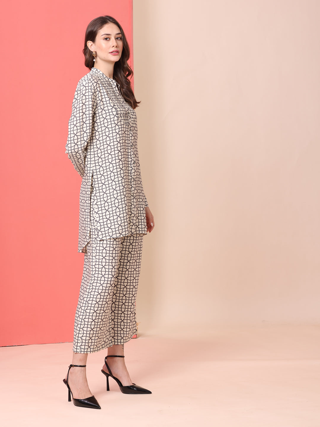 HAMMERED SATIN PLEATED YOKE LONGLINE SHIRT & FLARED PULL ON PJ'S CO-ORD SET