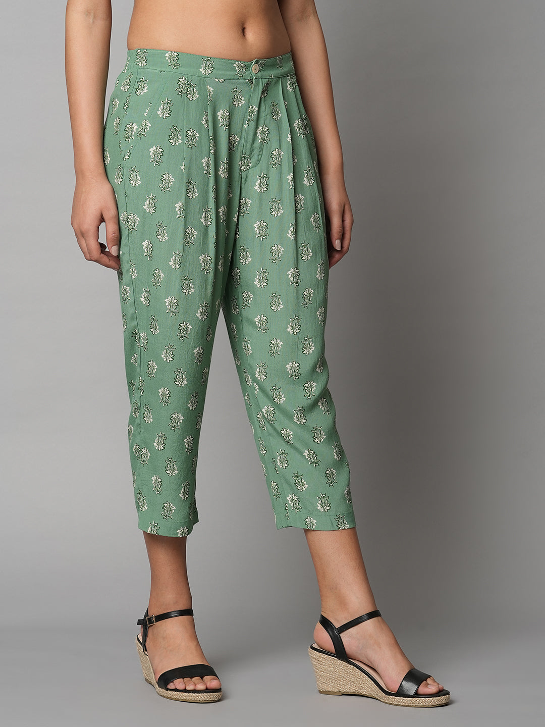 Viscose Crepe Butti Printed Pleated Cropped Pants