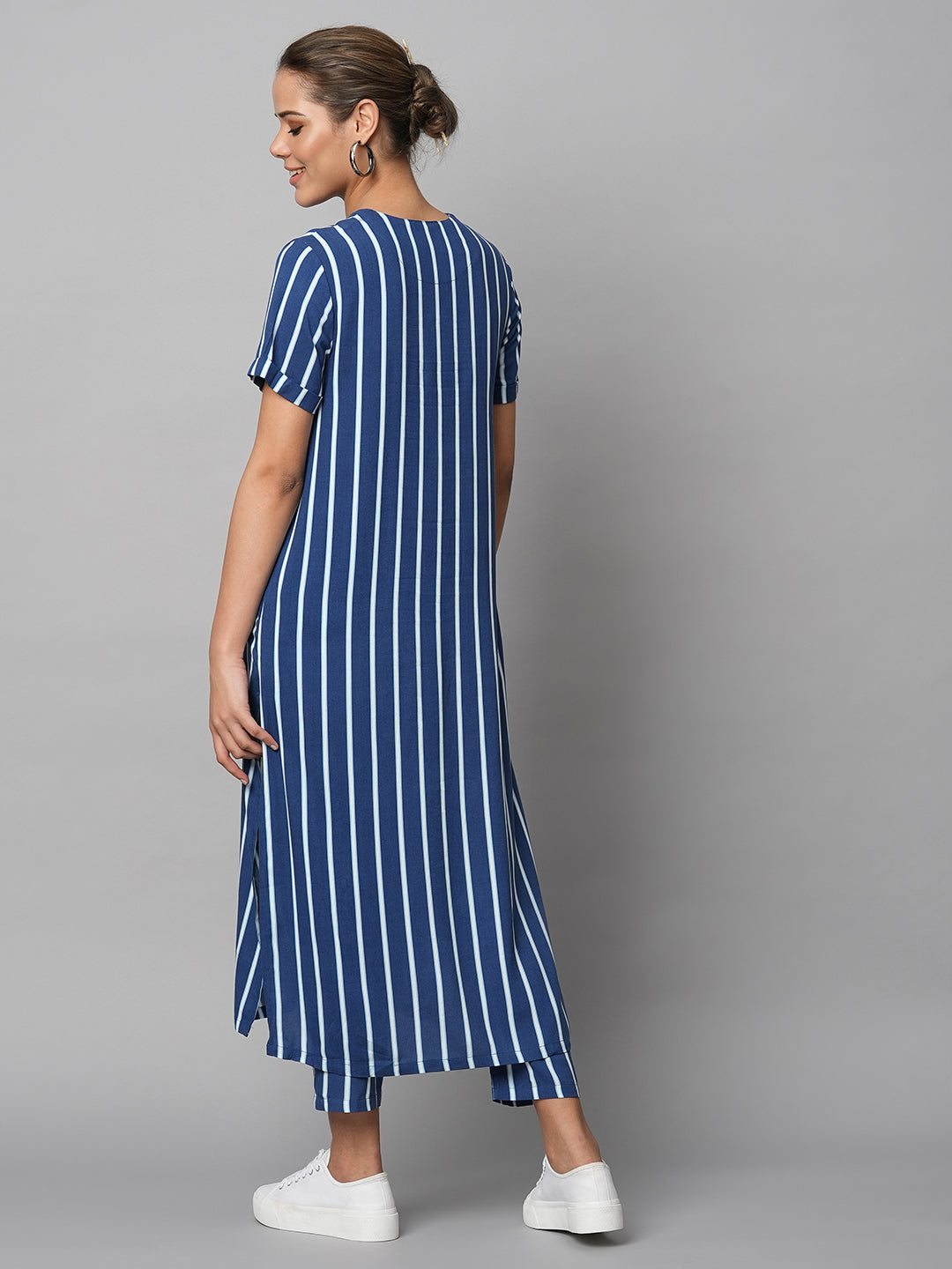 Printed Stripes V Neck Longline Kurta & Tapered Pant Set