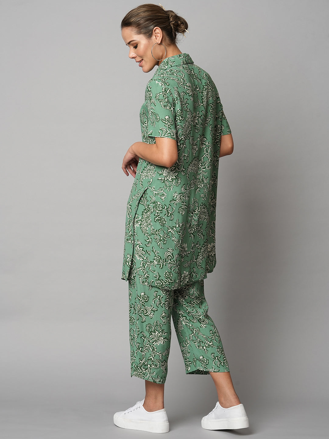 PAISLEY PRINTED VISCOSE CREPE LONGLINE TUNIC TOP & CROPPED PJ'S