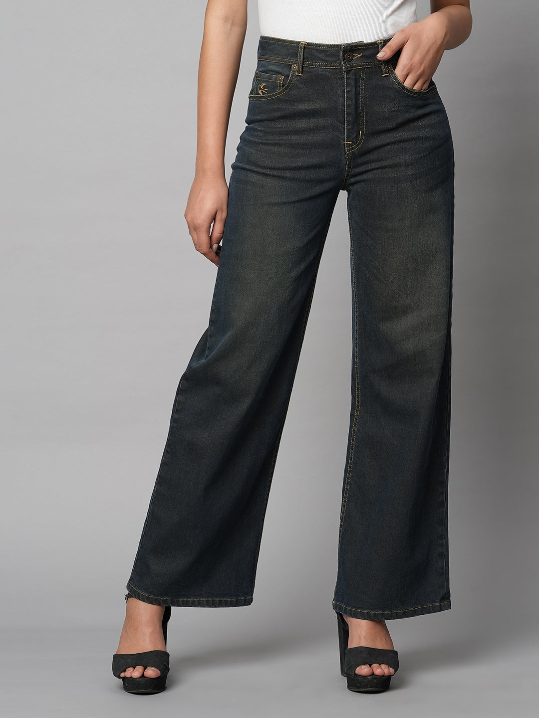 DIRTY WASH DENIM MID RISE FLARED JEANS