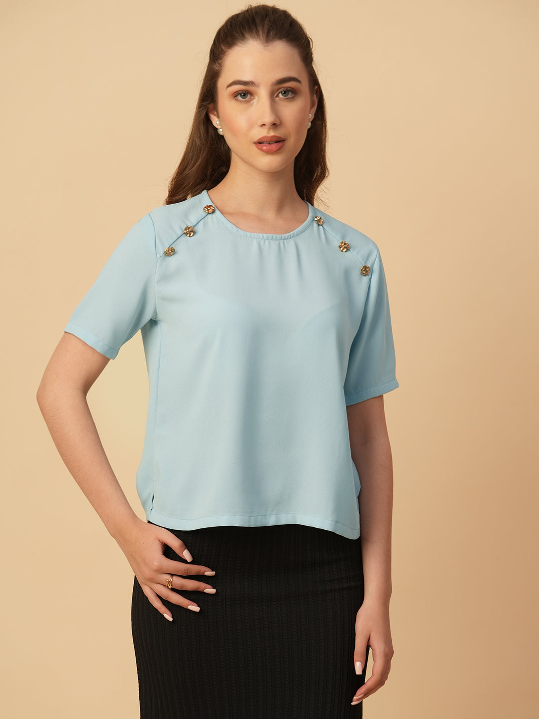 CREPE TOP WITH SHOULDER BUTTON DETAILING