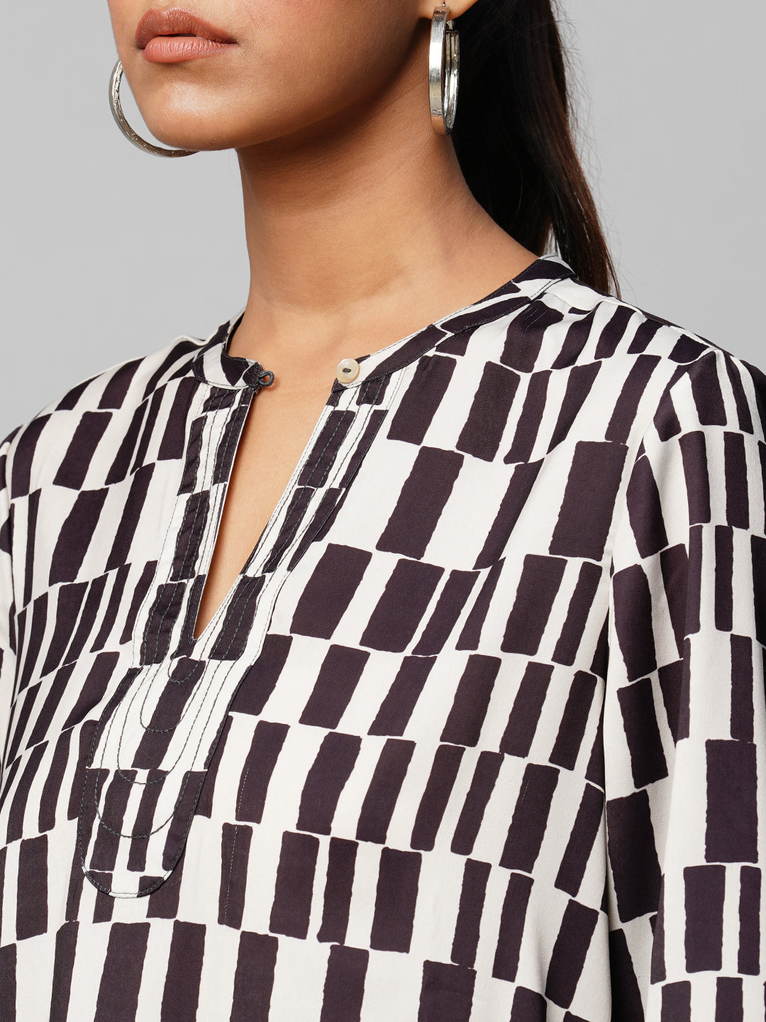 BARCODE PRINT ON SATIN KURTA