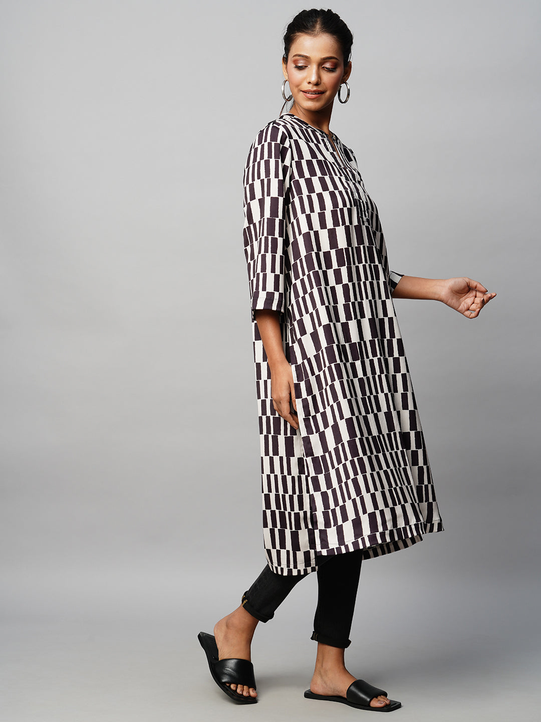BARCODE PRINT ON SATIN KURTA