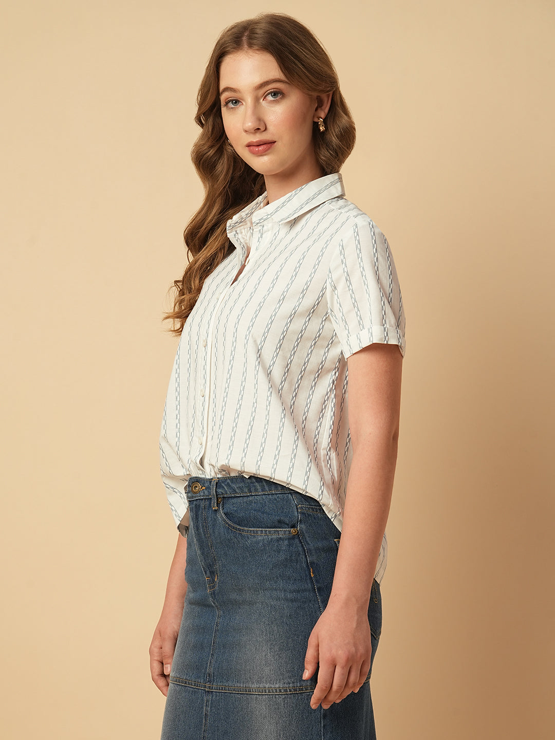 WHITE TEXTURED DOBBY SHIRT
