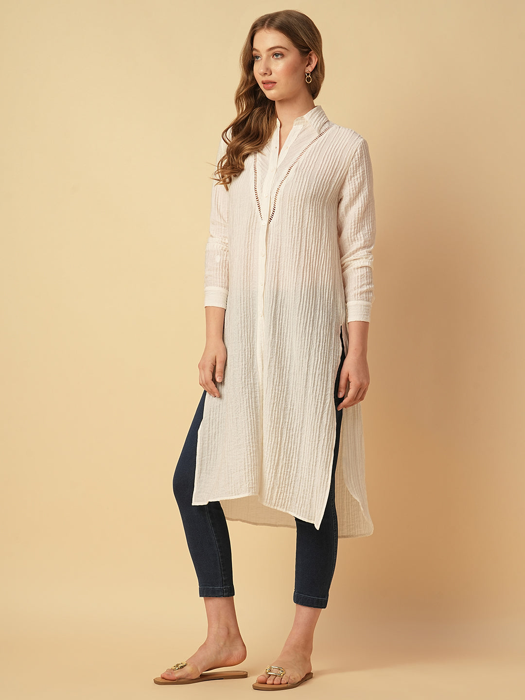 TEXTURED VISCOSE LACE INSERT LONGLINE SHIRT & INDIGO WASHED JEGGINGS