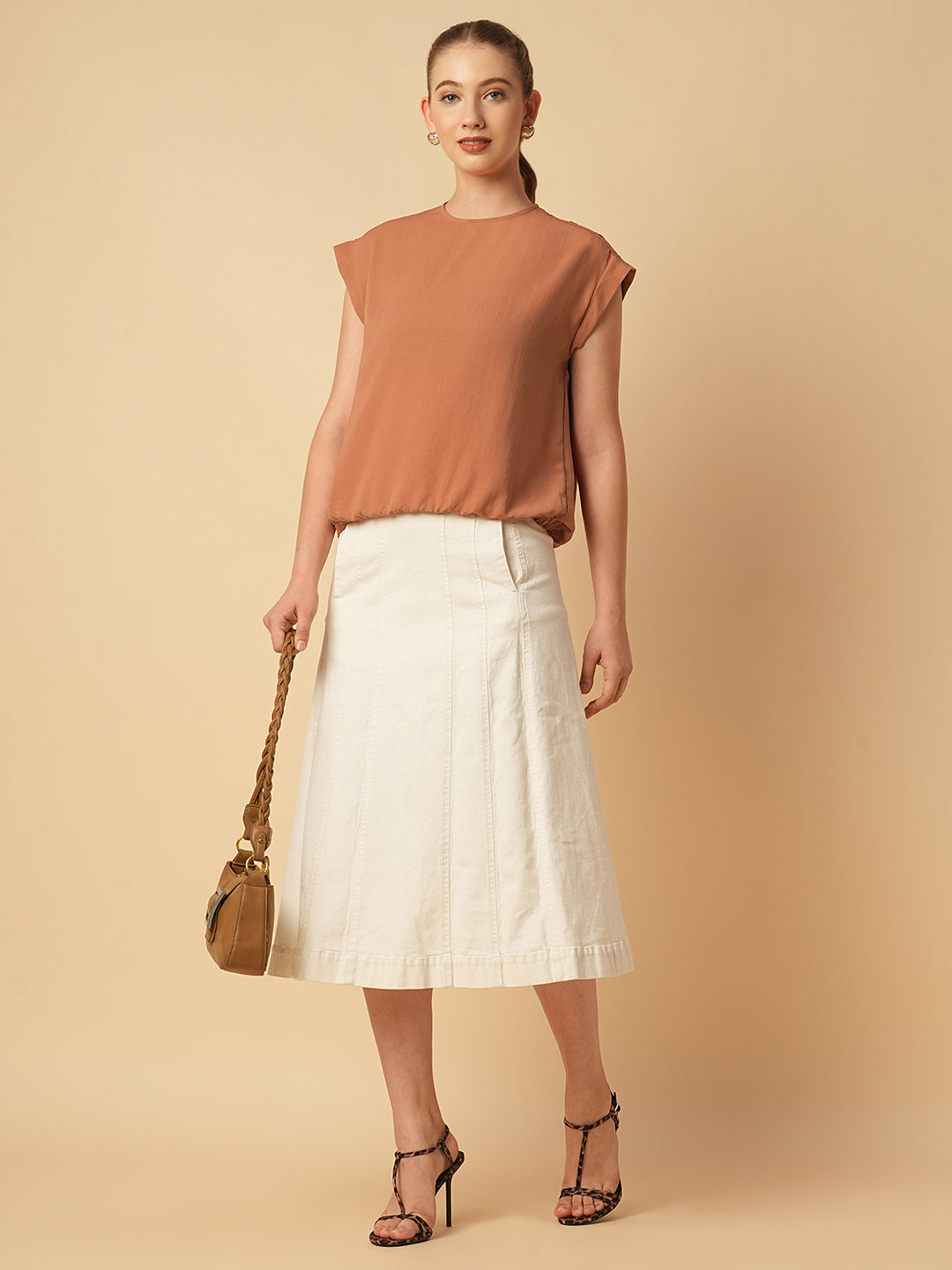 DROP SHOULDER EALSTICATED HEM TOP