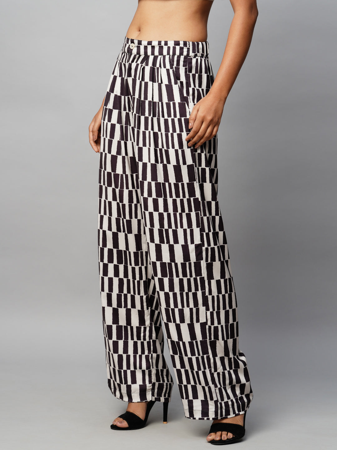 SATIN PRINTED PLEATED STRAIGHT LEG FLUID TROUSERS