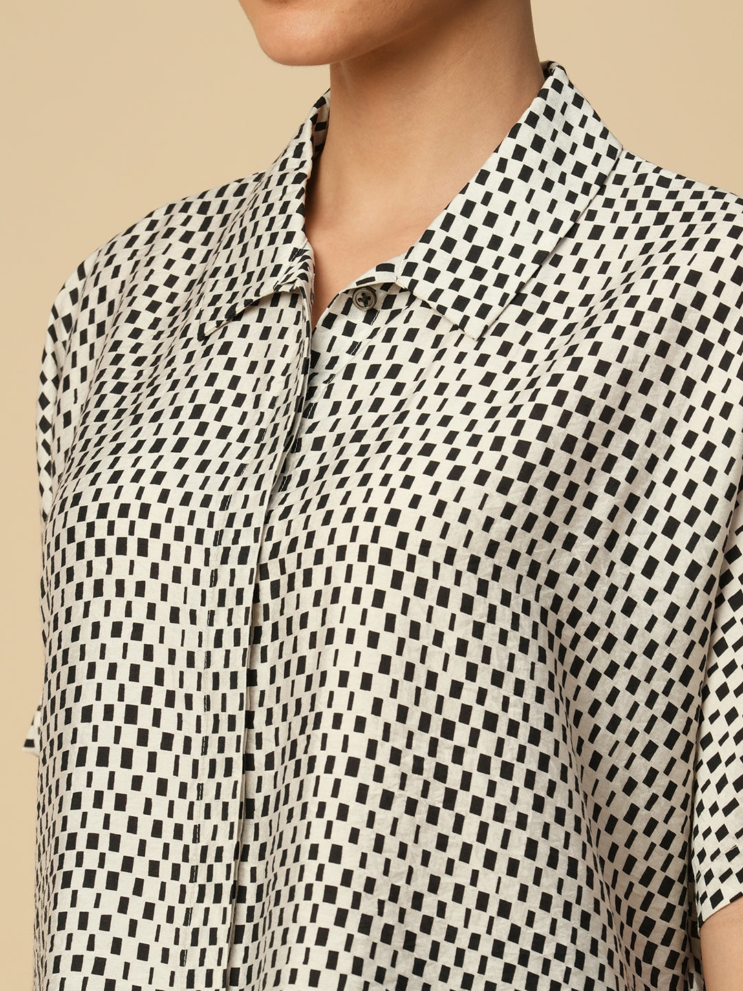 CRUSHED VISCOSE OVERSIZED BOXY CROPPED FLUID SHIRT