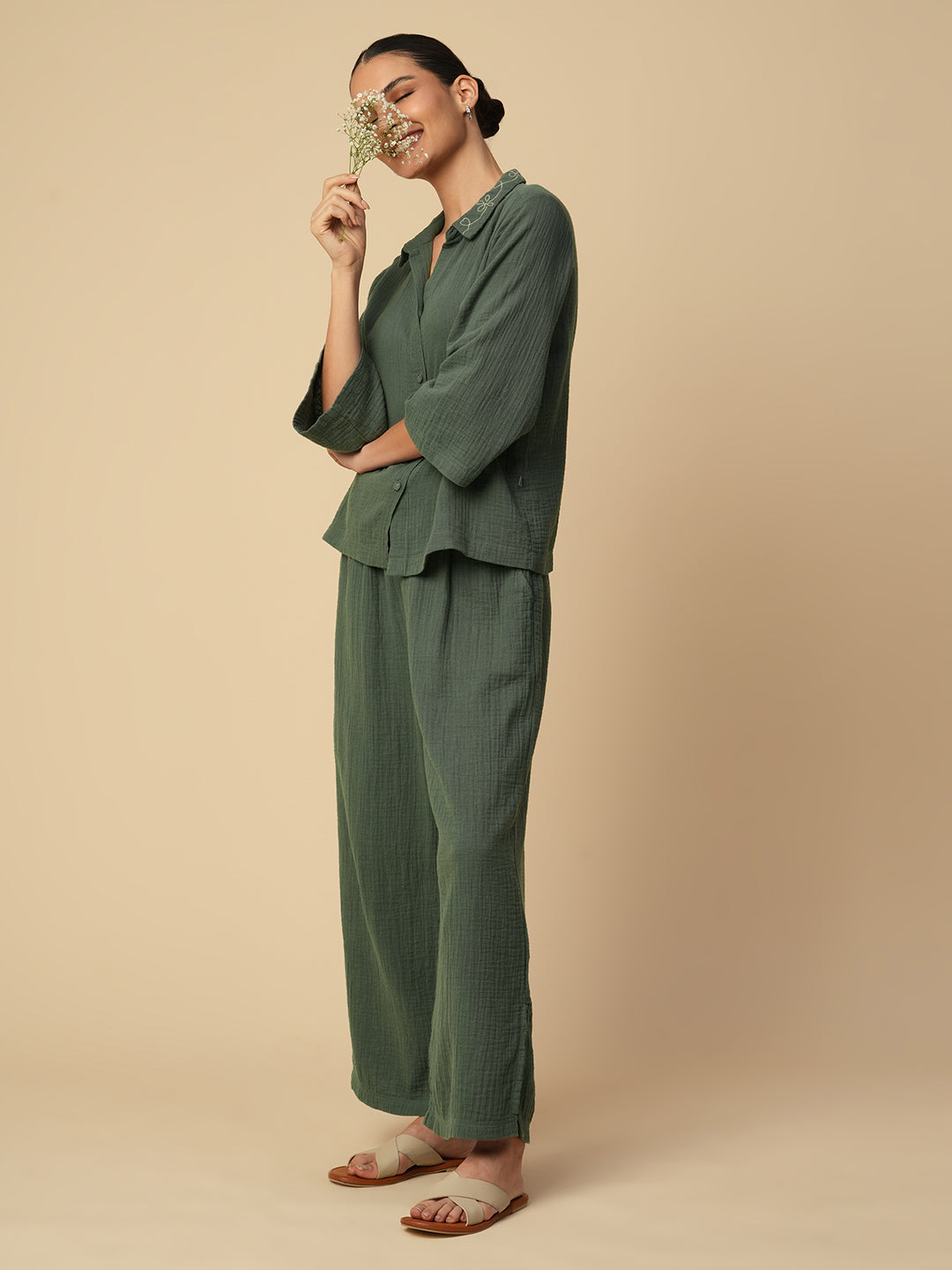 DOUBLE FABRIC CRINKLE COTTON LOUNGESET WITH EMBROIDERY