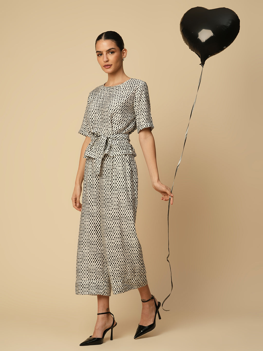 CRUSHED VISCOSE BELTED TOP & PULL ON CROPPED TROUSER CO-ORD SET