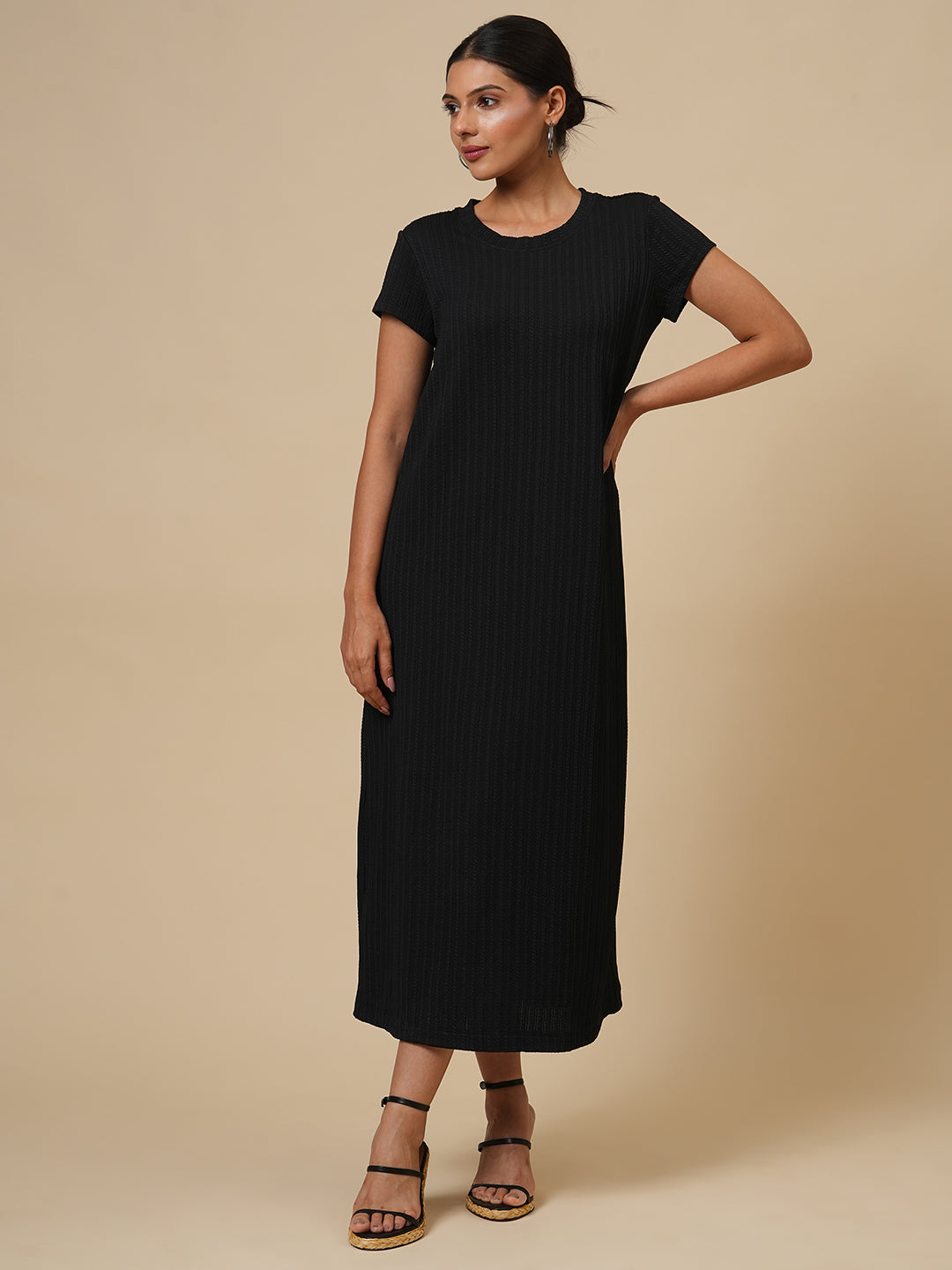 TEXTURED KNIT STRAIGHT FIT DRESS