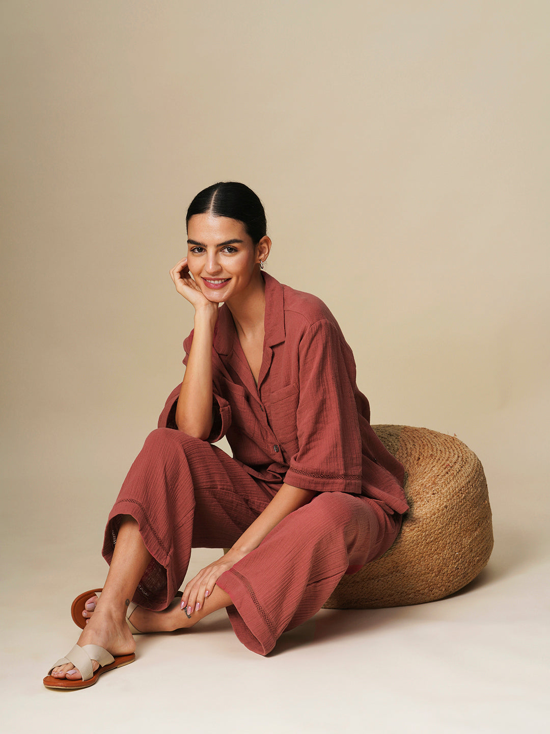 DOUBLE FABRIC CRINKLE LACE INSERT LOUNGE SET