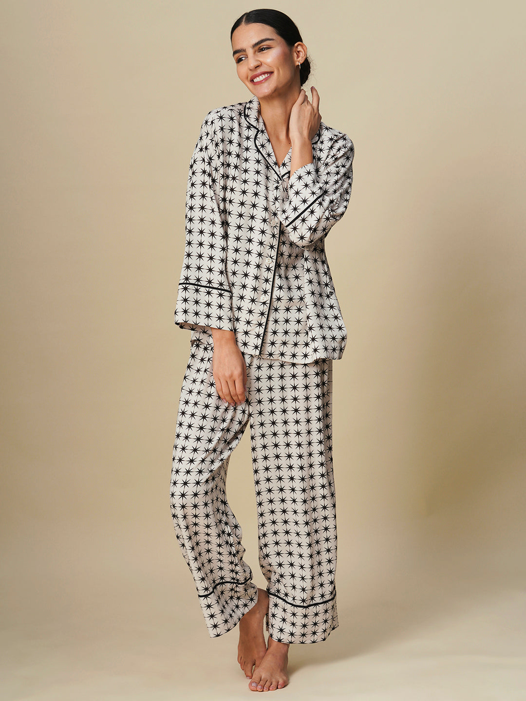 STAR BURST PRINTED RAYON NIGHT SUIT
