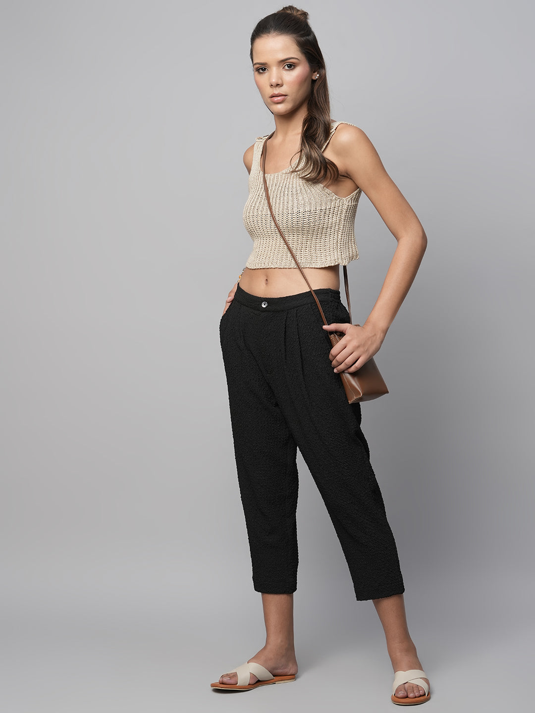 Textured Slim Leg Cropped Pants