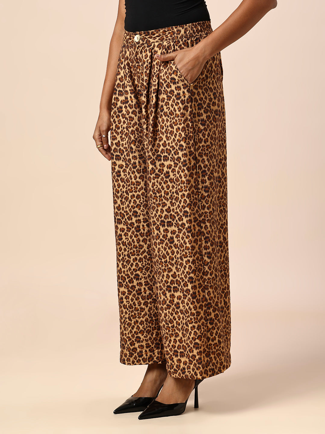 LEOPARD PRINTED CRUSHED VISCOSE PLEATED TROUSERS