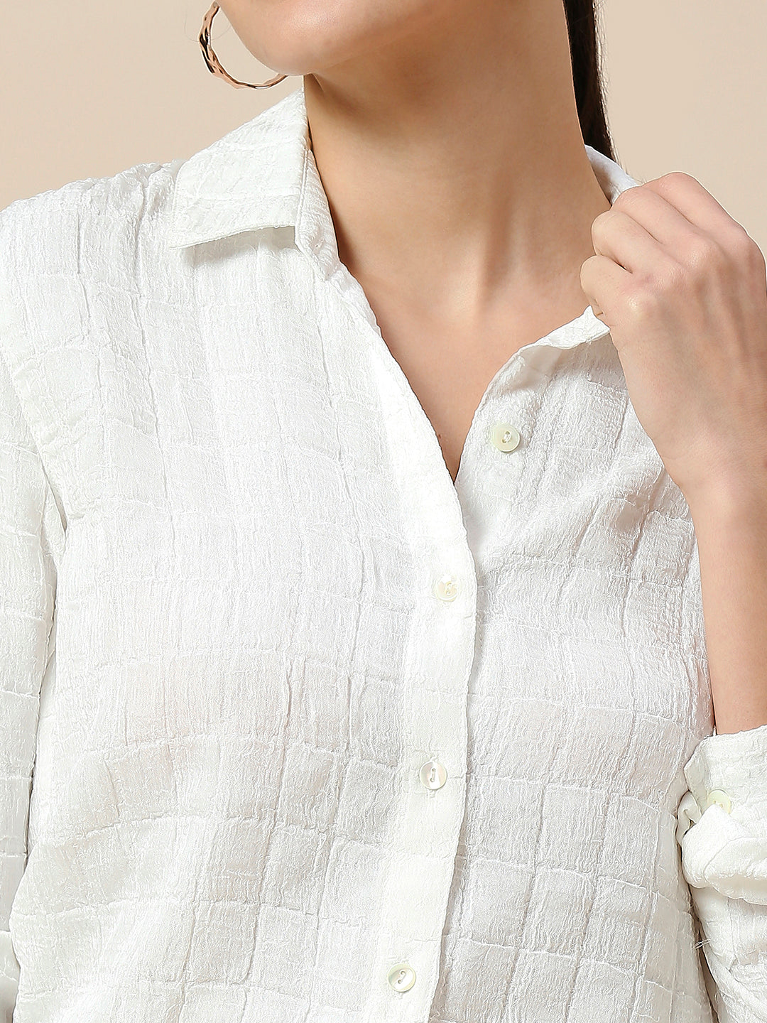 TEXTURED POLY CRUSH ESSENTIAL SHIRT