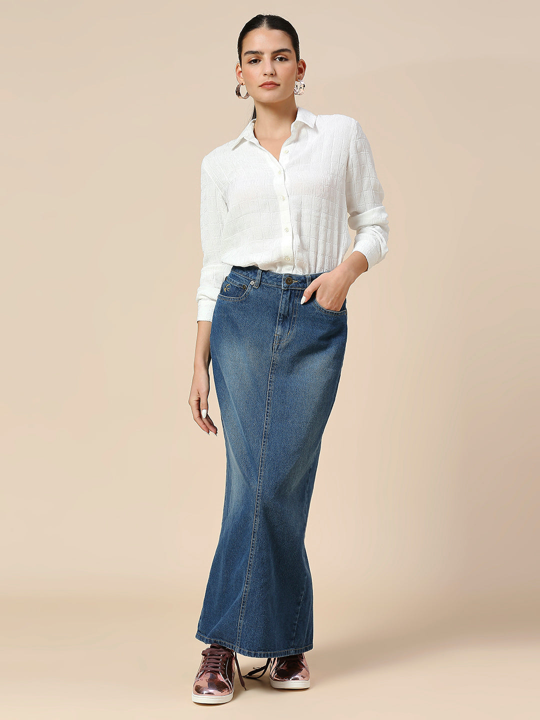 TEXTURED POLY CRUSH ESSENTIAL SHIRT