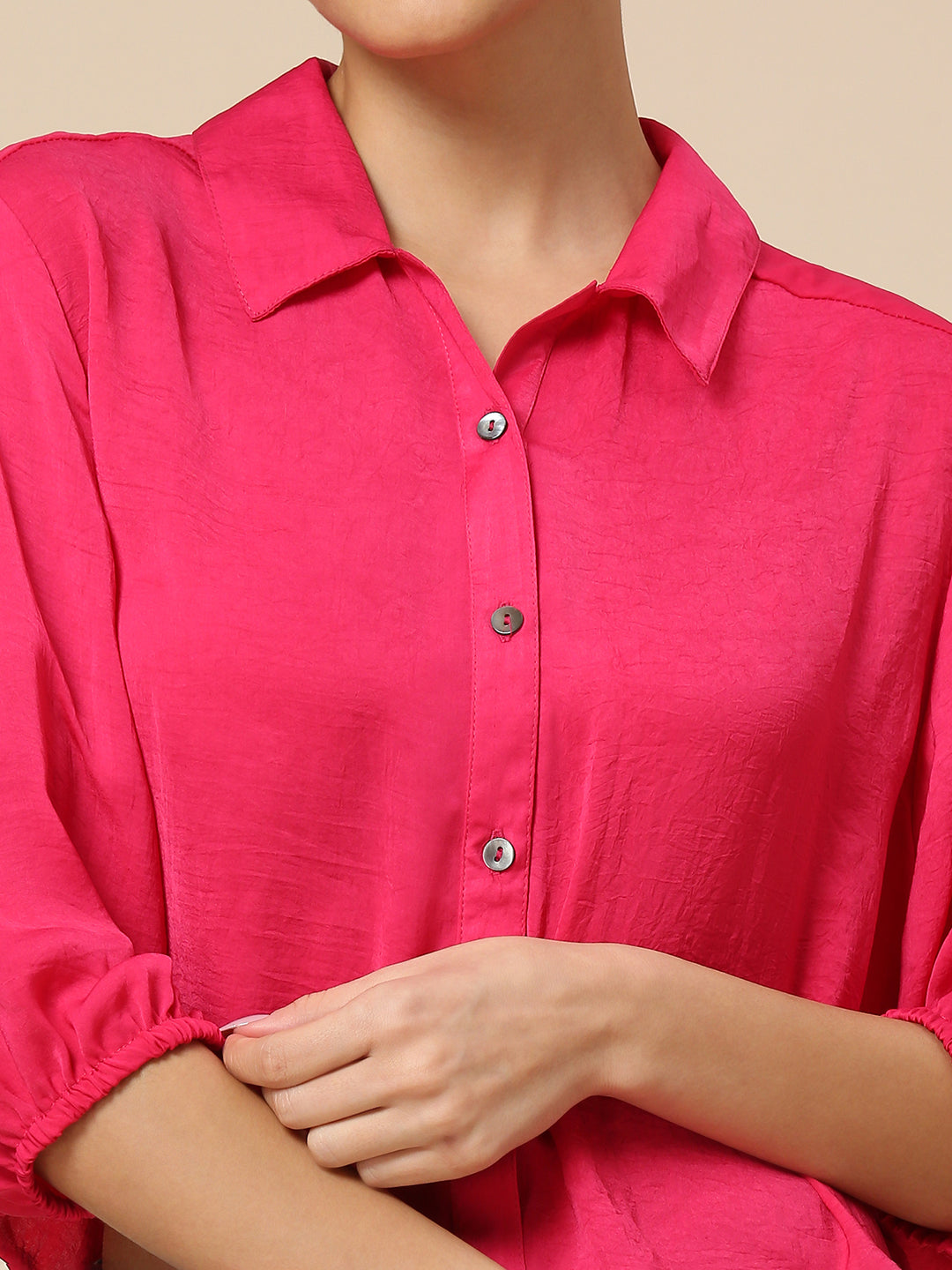 CRUSHED POLY CROPPED SHIRT W/ ELASTICATED SLEEVES