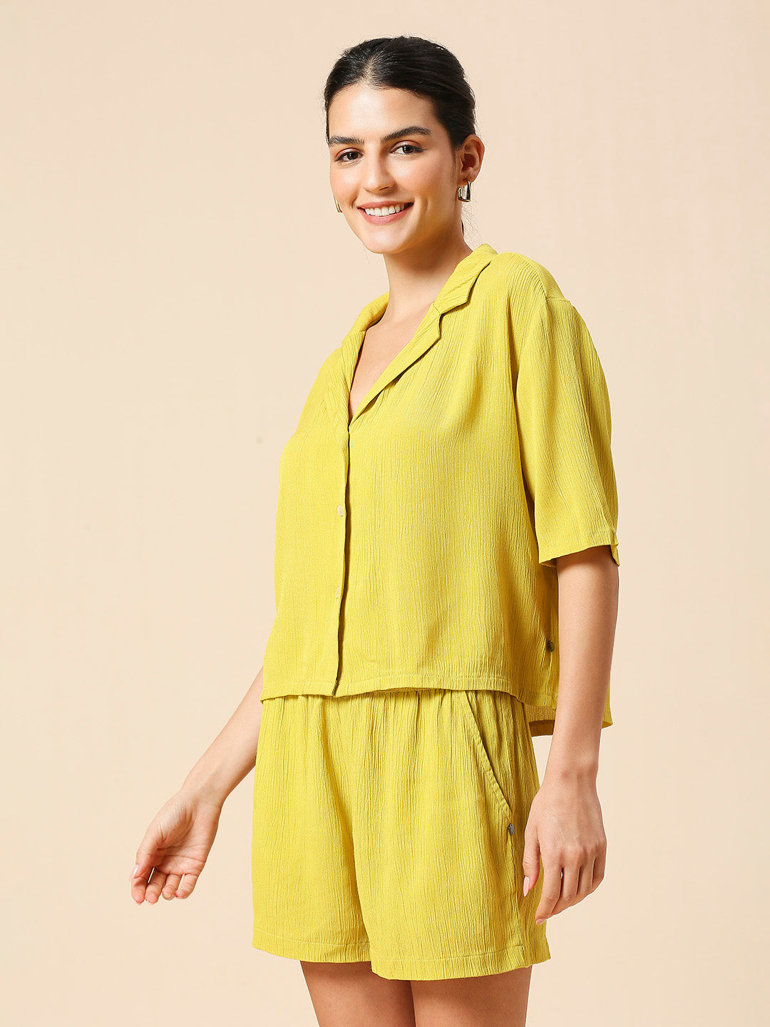 CRINKLE VISCOSE LAPEL COLLAR CROPPED BOX SHIRT & FLUID SHORTS CO - ORD SET