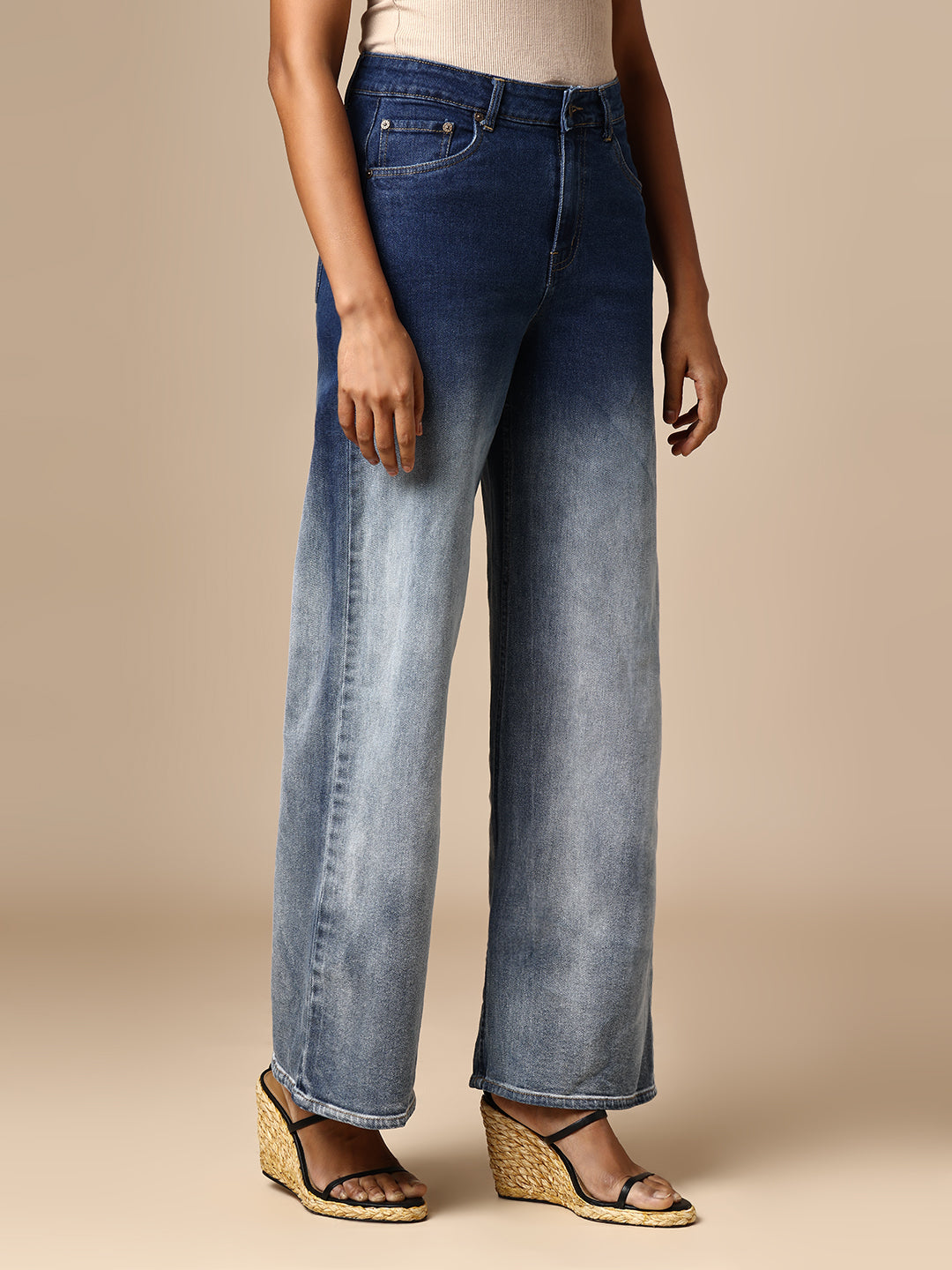 OMBRE WASH FLARED JEANS