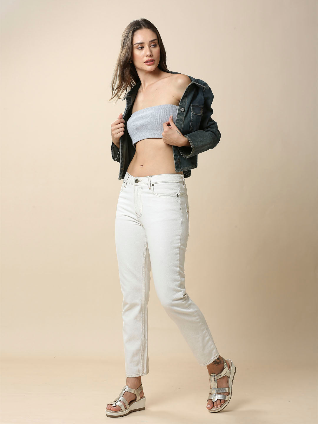 WHITE DENIM MID RISE STRAIGHT LEG CROPPED JEANS