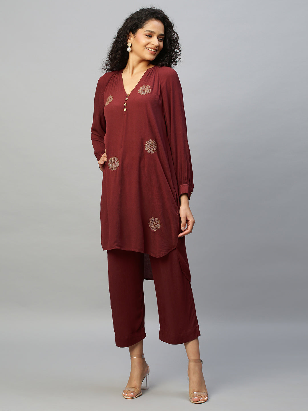 Crinkle Rayon Embroidered Kurta Set