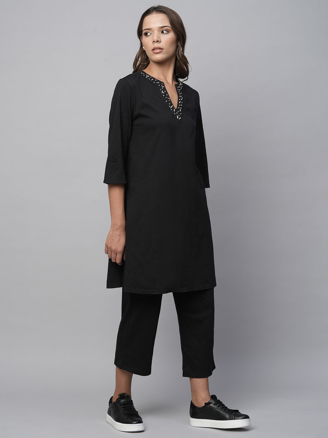 Cotton Jersey Embellished Longline Tee W/ Cropped Slim Pant Set