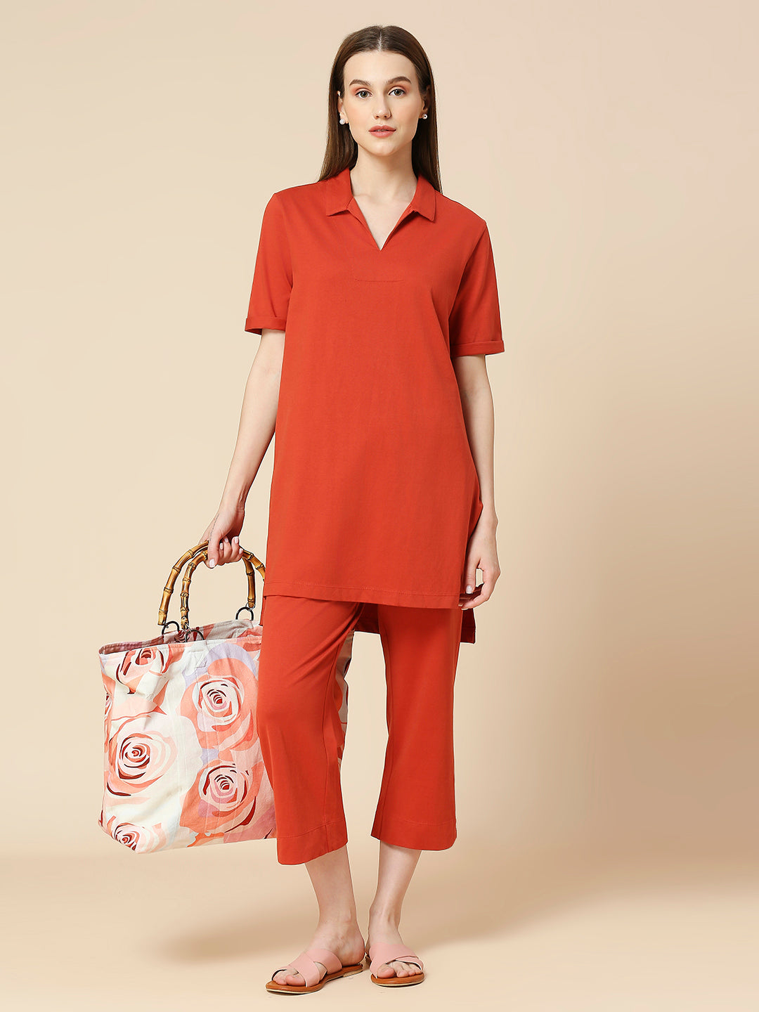 COTTON JERSEY LONGLINE TEE W/ HIGH SLITS AND CROPPED SLIM PANT SET