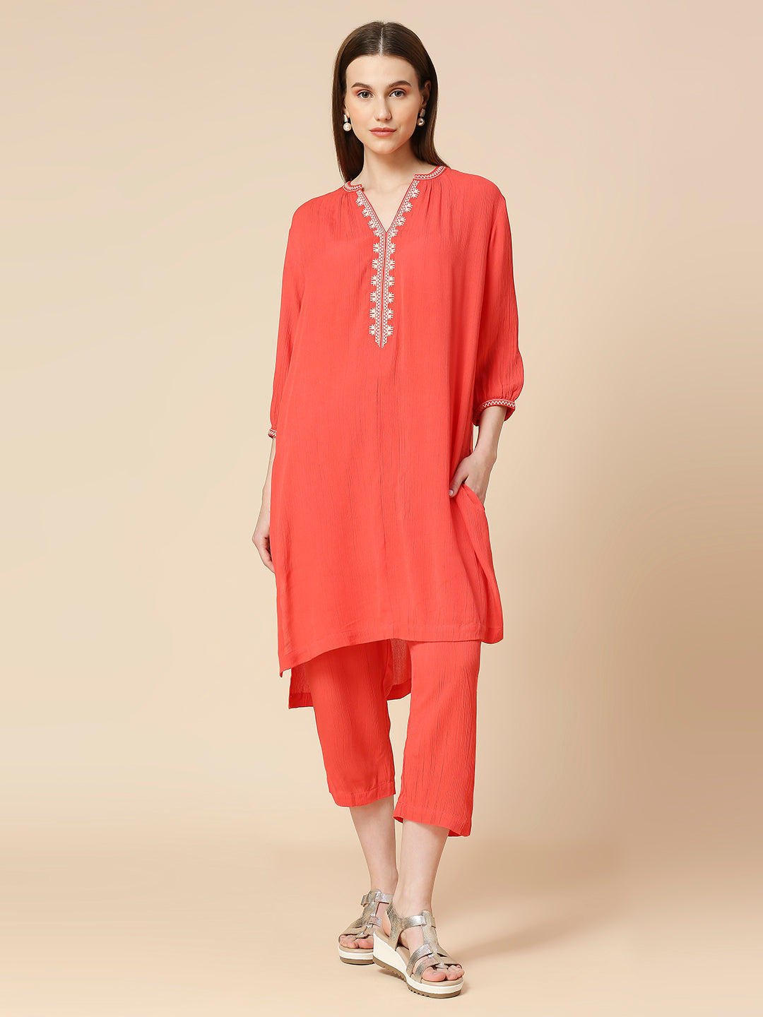 CRINKLE RAYON EMBROIDERED KURTA & PJ SET