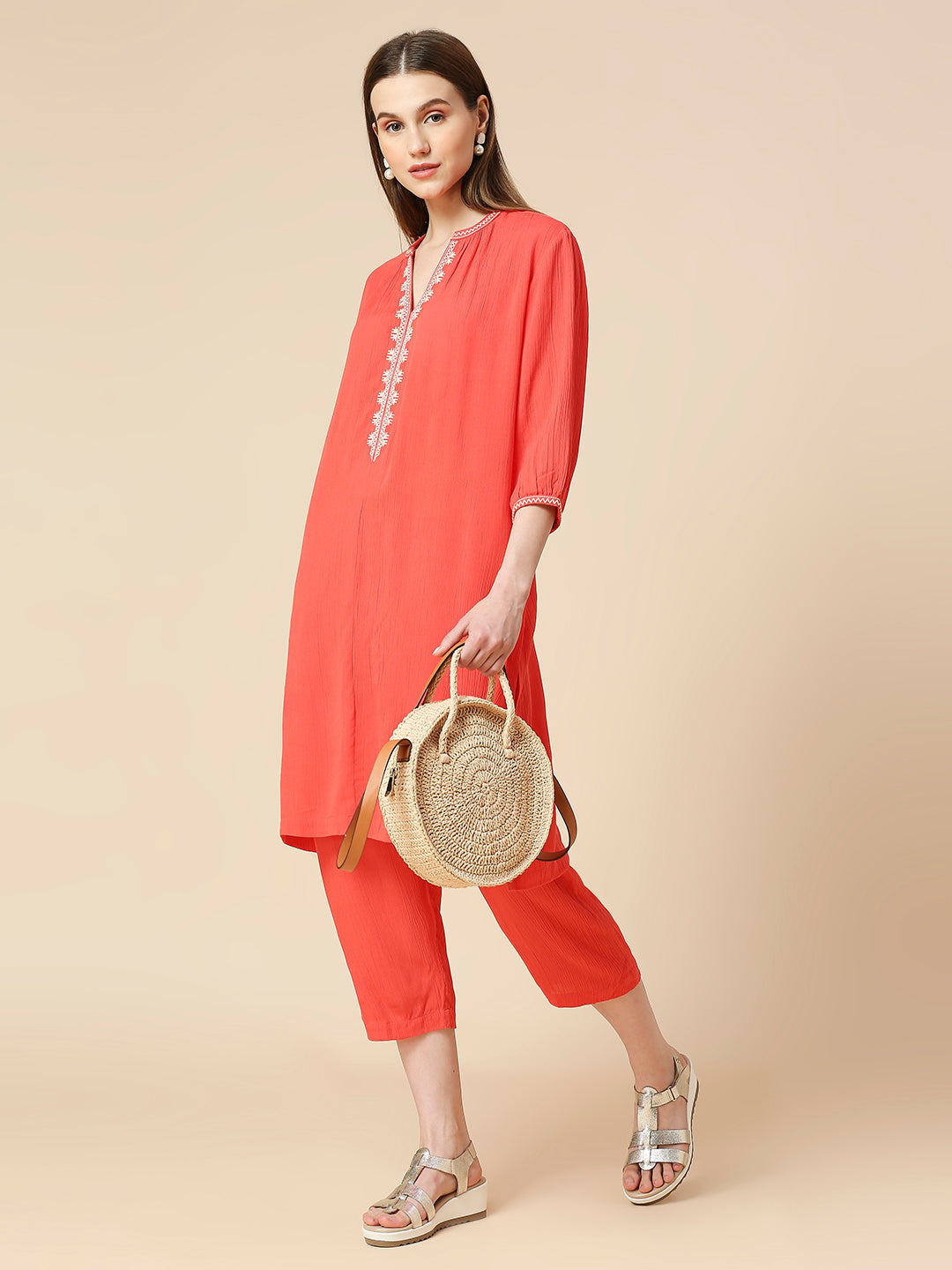 CRINKLE RAYON EMBROIDERED KURTA & PJ SET