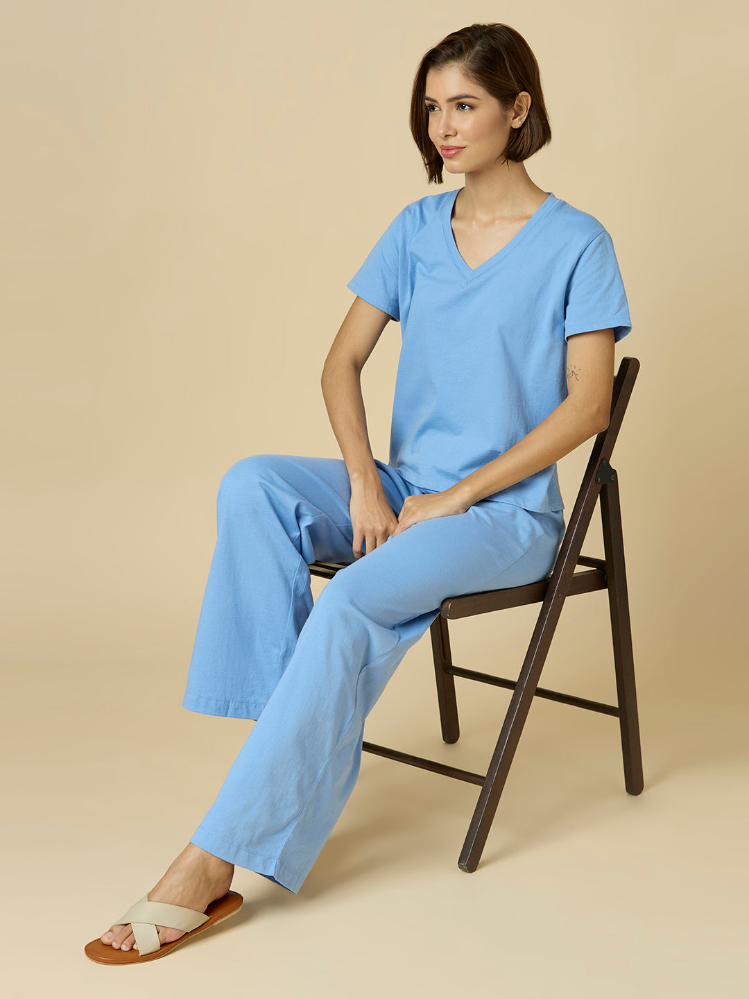 V- NECK ESSENTIAL NIGHTSUIT