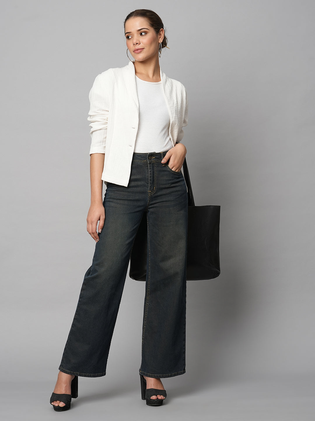 DIRTY WASH DENIM MID RISE FLARED JEANS