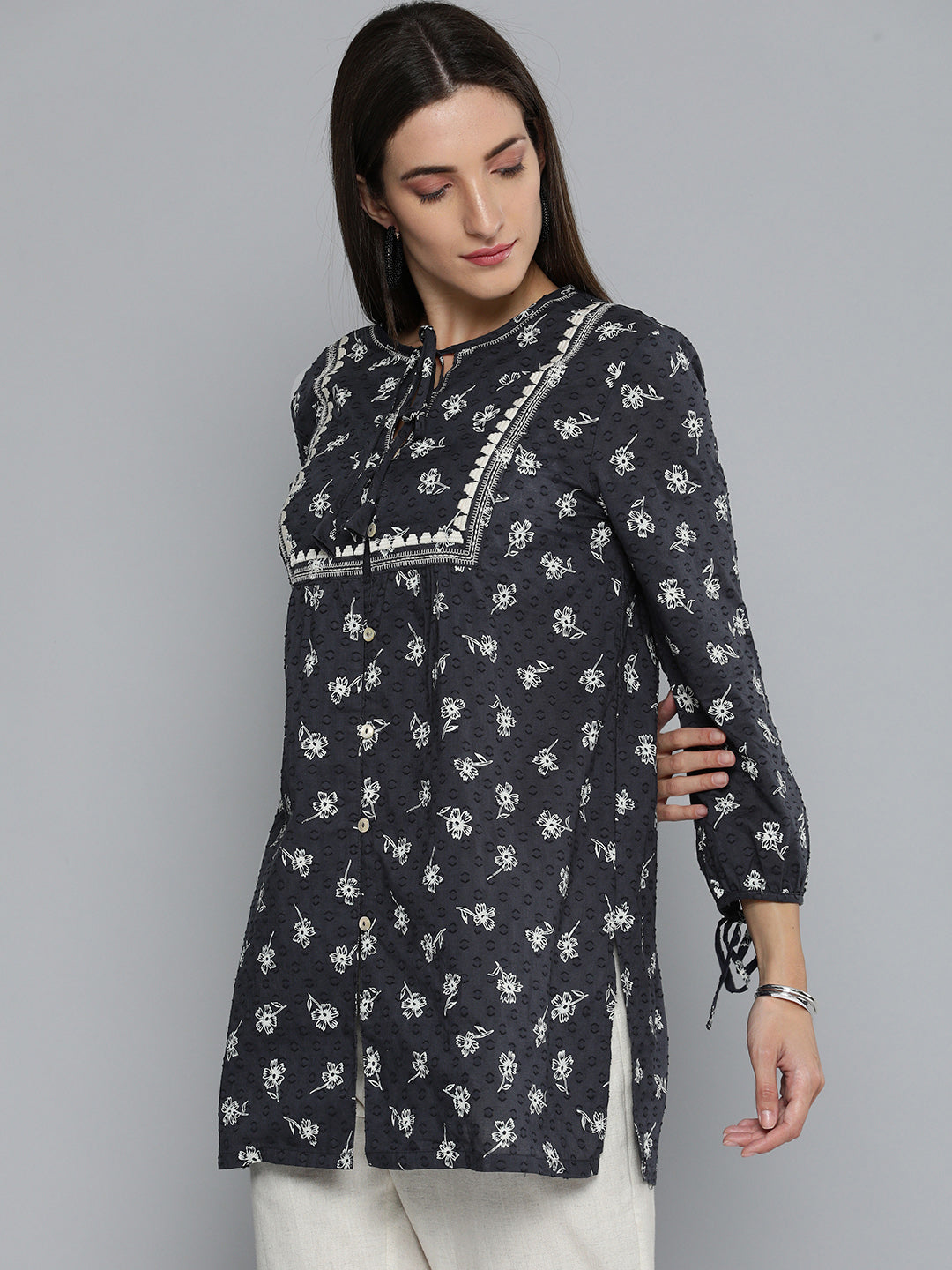 EMBROIDERED COTTON DOBBY KURTA