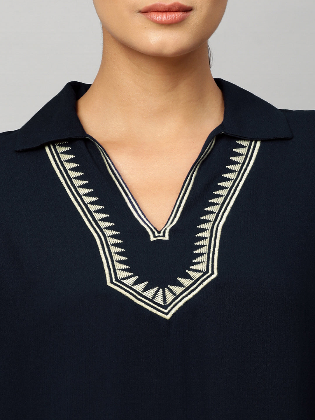 Crinkle Rayon Embroidered Kurta