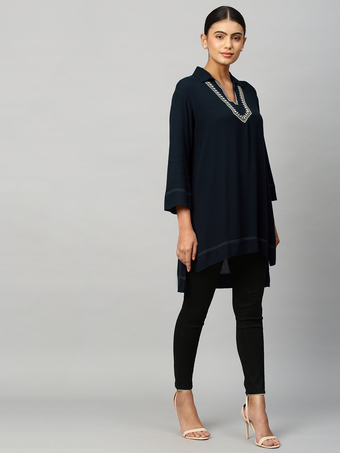 Crinkle Rayon Embroidered Kurta