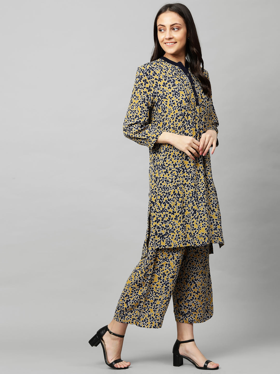 PRINTED VISCOSE CREPE KURTA SET