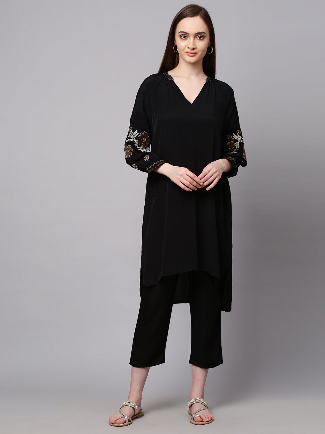 Embroidered Viscose Crepe Kurta Set