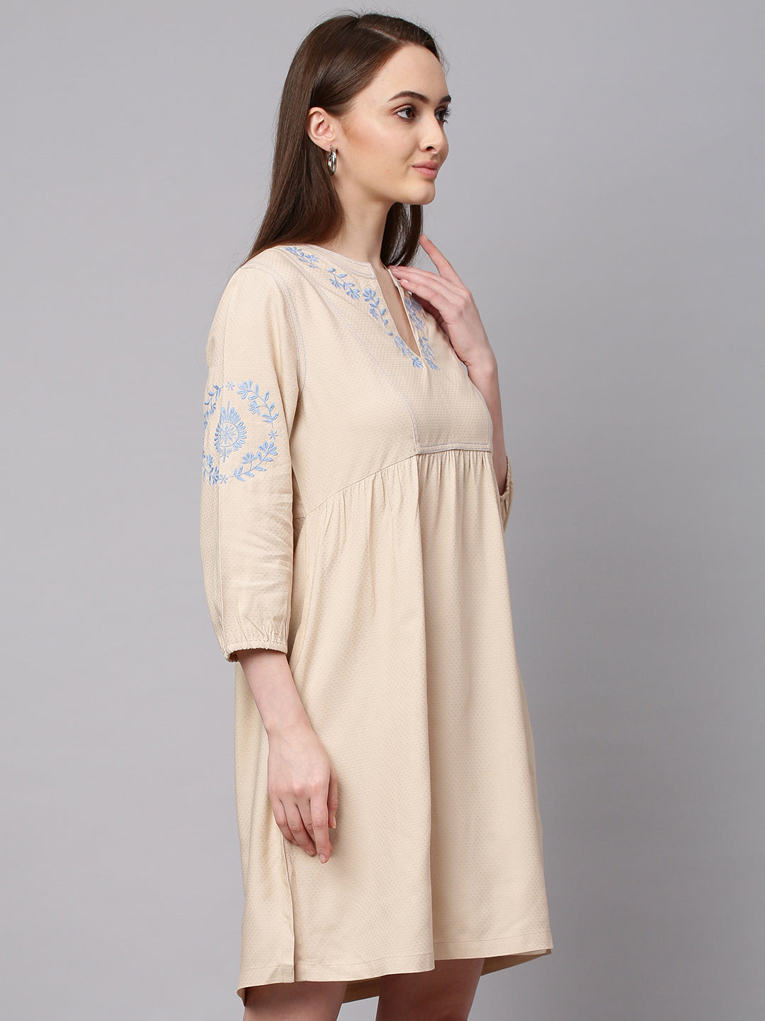 Embroidered Textured Dobby Kurta