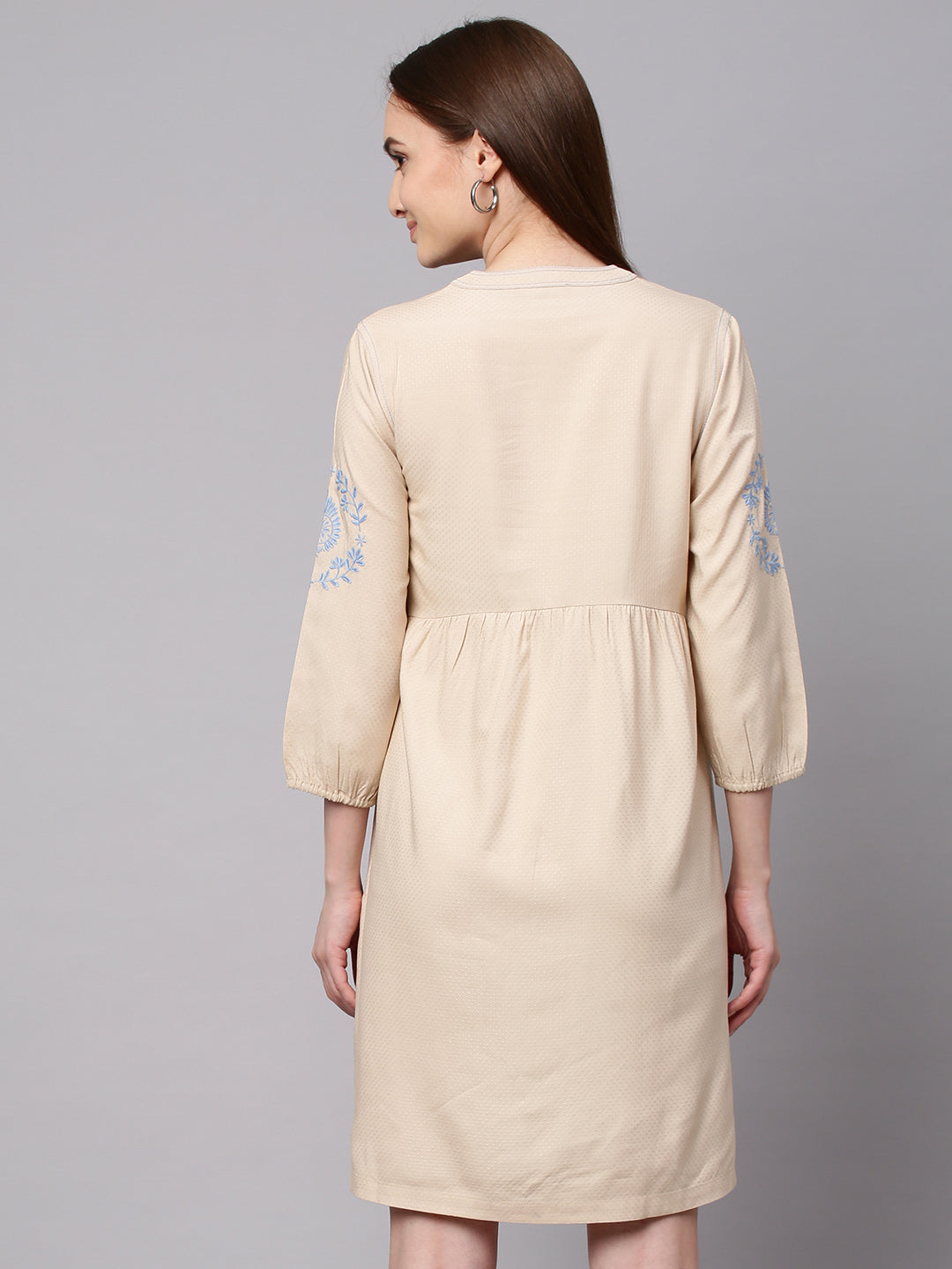 Embroidered Textured Dobby Kurta