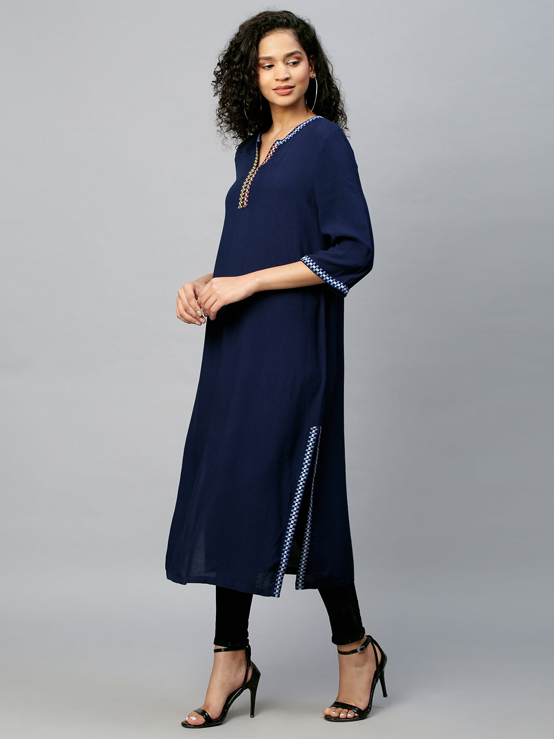 Rayon Dobby Graphic Embroidered Longline Tunic