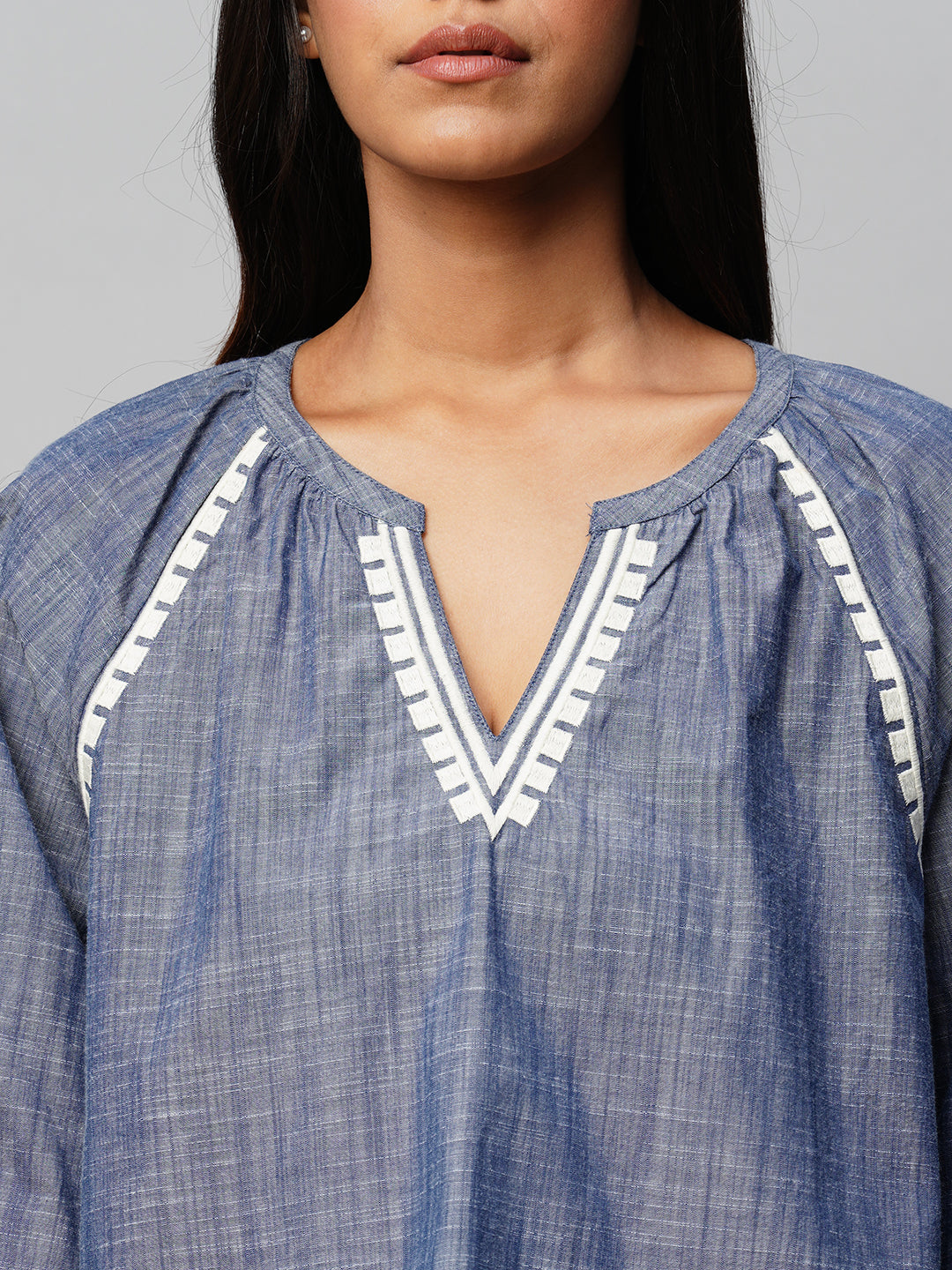 Crosshatch Cotton Chambray Embroidered Raglan Sleeve Tunic Top