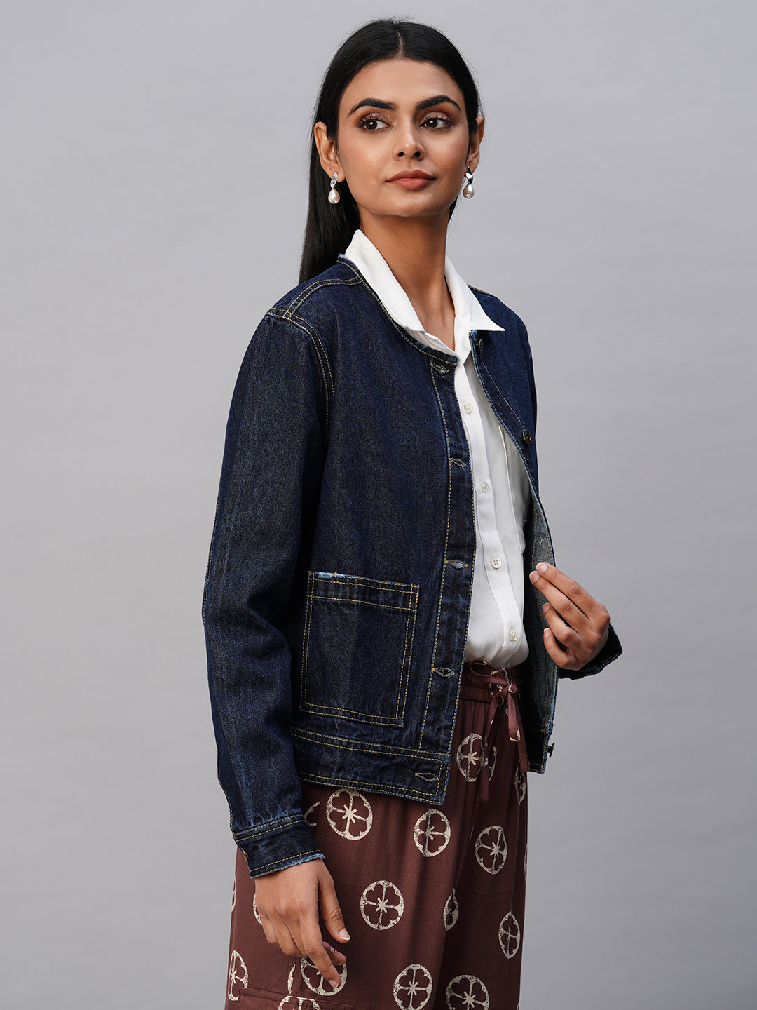 Denim jacket styling ideas || Trendy new ways to Wear a Kurtis with jean  jacket - YouTube