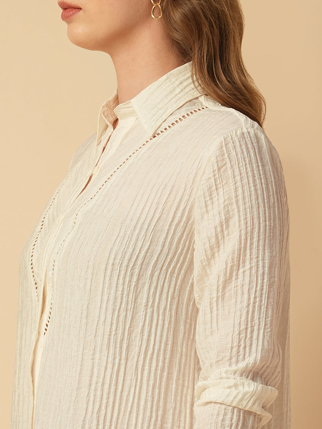 TEXTURED VISCOSE LACE INSERT LONGLINE SHIRT & INDIGO WASHED JEGGINGS