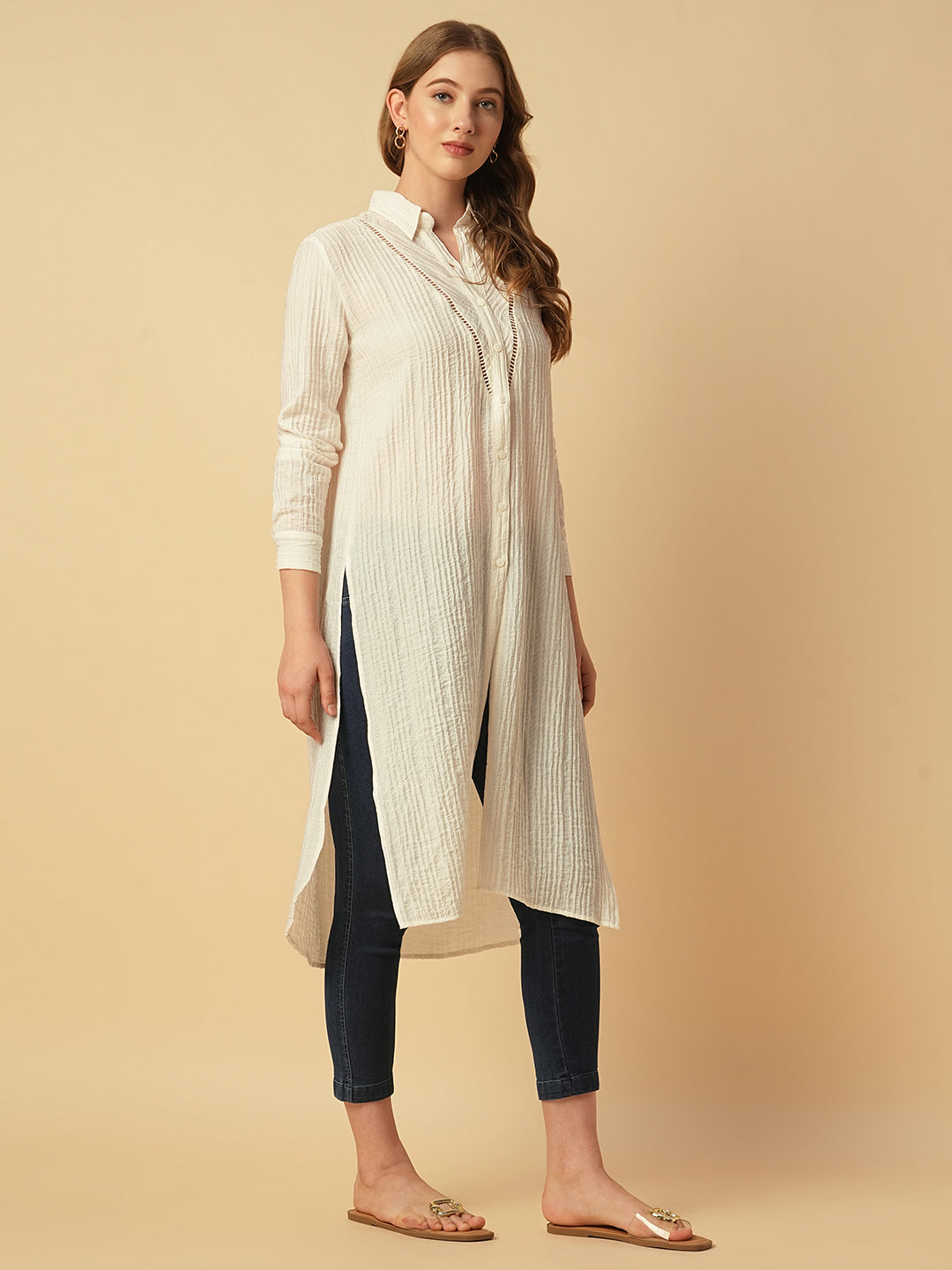 TEXTURED VISCOSE LACE INSERT LONGLINE SHIRT & INDIGO WASHED JEGGINGS