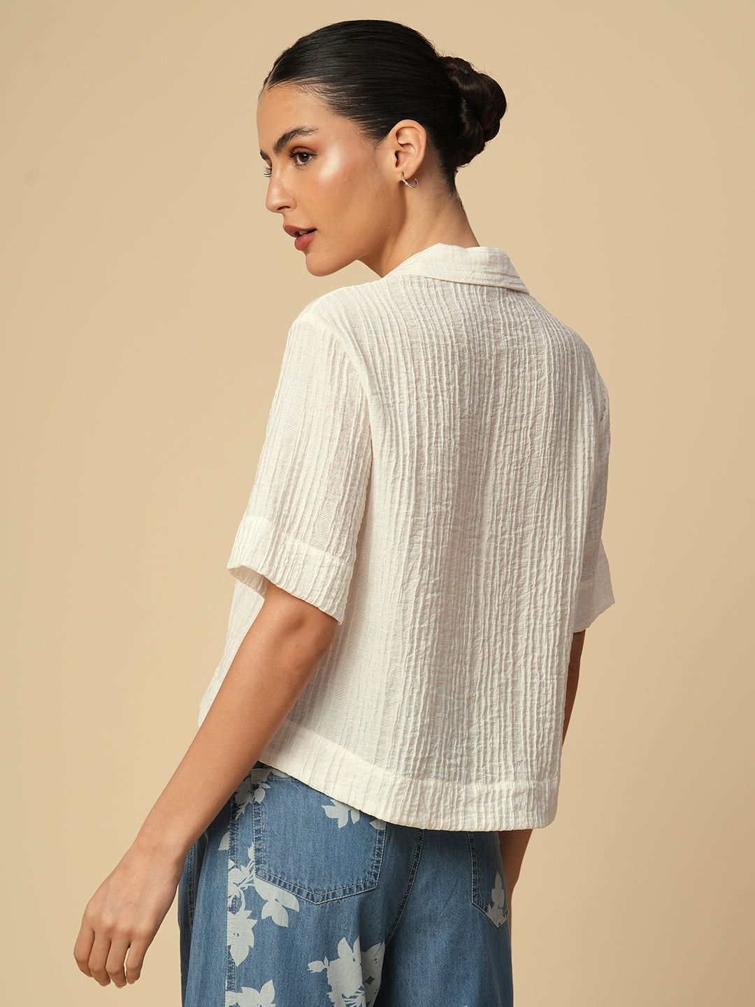 TEXTURED VISCOSE POLYAMIDE  CROPPED SHIRT