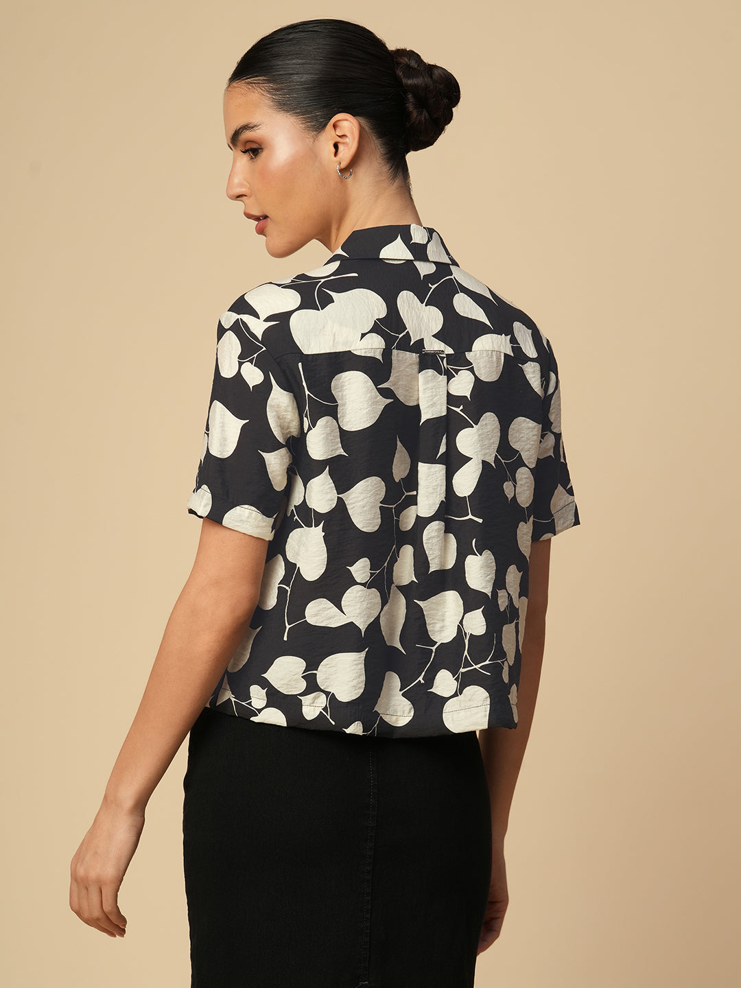 CRUSHED VISCOSE BOXY CROPPED FLUID SHIRT