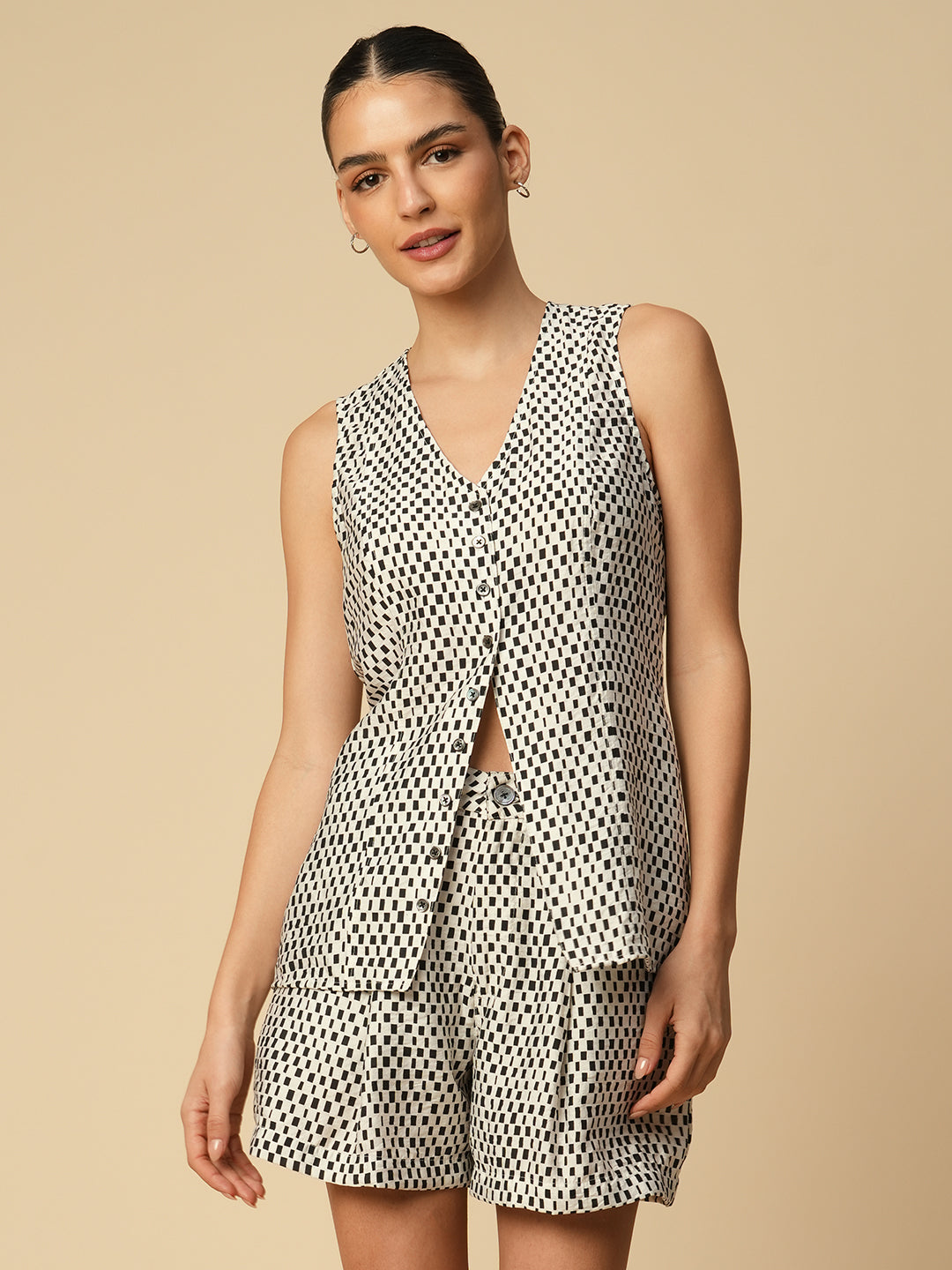 CRUSHED VISCOSE CUTAWAY TOP & SHORTS CO-ORD SET