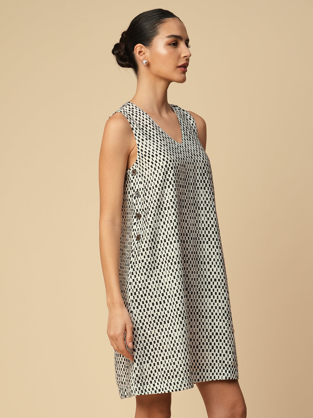 CRUSHED VISCOSE SHIFT DRESS W/ SIDE BUTTTON DETAILING